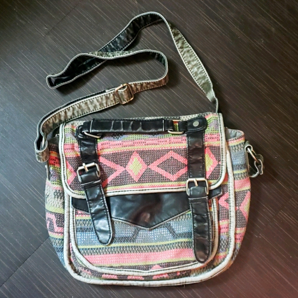 Aztec print purse